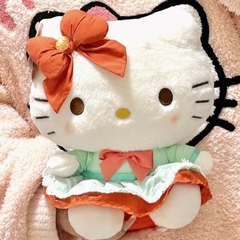 Gấu bông Hello Kitty váy xanh