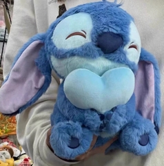 Gấu bông Stitch ôm tim