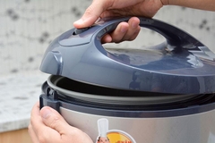 Nồi cơm điện Sharp 2,2L KS-R231STV