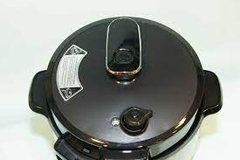 Nồi áp suất Casler MLA-CLE389S có tai 900W