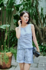 Set short linen sọc xanh nút bên