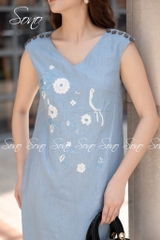 SONO - Đầm linen đính nút vai thêu đặc