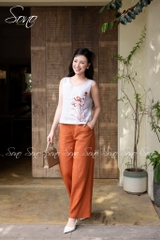 SONO - Áo linen sát nách đột chỉ bông sen