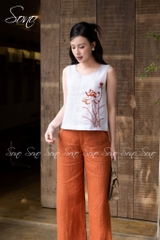 SONO - Áo linen sát nách đột chỉ bông sen