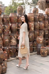 SONO - Đầm linen nút bọc tay thêu hoa mẫu đơn