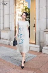 SONO - Đầm linen thêu cúc trắng nút gỗ sau