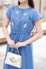 SONO - Đầm linen rút dây thêu nhiều hoa