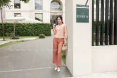 SONO - Áo linen dài tay bèo nhún thêu hoa