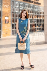 SONO - Đầm linen sát nách thêu hoa chấm màu
