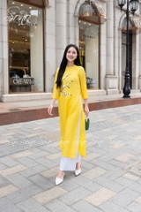 SONO - Áo dài vàng tươi thêu cành hoa