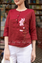 SONO - Áo linen thêu cành hoa đột chỉ cổ