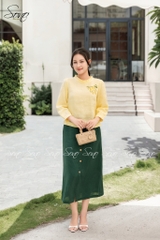 SONO - Áo linen dài tay cổ bèo nhún thêu