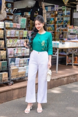 SONO - Áo linen thêu cành hoa đột chỉ cổ
