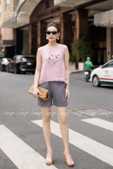 SONO - Áo linen sát nách thêu hoa tua rua