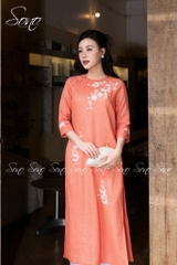 SONO - Áo dài linen cam thêu bông trắng