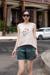 SONO - Áo linen sát nách thêu hoa tua rua