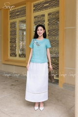 SONO - Áo linen cổ tròn thêu chùm hoa ngâu