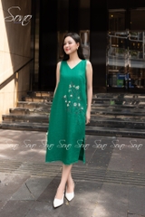 SONO - Đầm linen cổ tim thêu cành lá xương cá