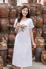 SONO - Đầm trắng thêu hoa hồng trà
