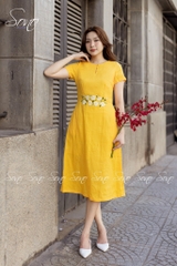 SONO - Đầm linen thêu hoa ở eo