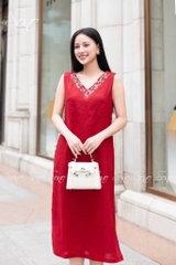 SONO - Đầm linen nút gỗ bên thêu viền cổ tim