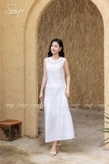 SONO - Áo linen sát nách cổ đính nút thêu viền