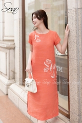 SONO - Đầm linen thêu hoa trắng đối xứng
