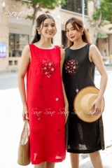 SONO - Đầm linen sát nách thêu hoa nhí ở ngực-nút gỗ sau