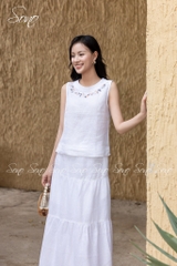 SONO - Áo linen sát nách cổ đính nút thêu viền