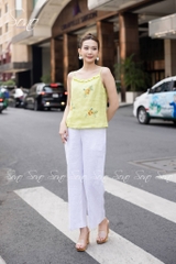 SONO - Áo linen 2 dây thêu 3 hoa