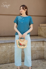 SONO - Áo linen thêu hoa nhí ở vai