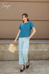SONO - Áo linen thêu hoa nhí ở vai