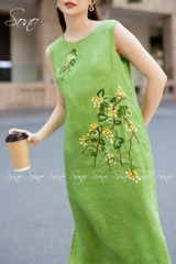 SONO - Đầm linen sát nách thêu hoa chấm màu