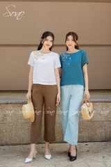 SONO - Áo linen thêu hoa nhí ở vai