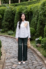 SONO - Áo sơ mi linen thêu hoa bên ngực