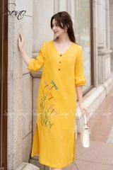 SONO - Đầm linen cổ tim tay lồng đèn thêu chuồn chuồn