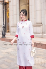 SONO - Áo dài trắng thêu hoa nhỏ màu đỏ