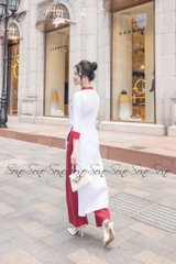 SONO - Áo dài trắng thêu hoa nhỏ màu đỏ