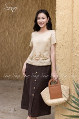 SONO - Áo linen tay ngắn thêu quấn bọ