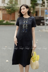 SONO - Đầm linen cổ tròn thêu hoa