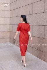 SONO - Đầm linen nút bọc tay thêu hoa mẫu đơn