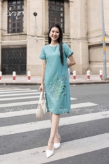 SONO - Đầm linen ren cổ thêu hoa
