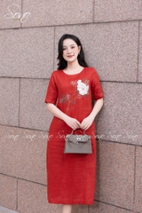 SONO - Đầm linen nút bọc tay thêu hoa mẫu đơn