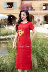 SONO - Đầm linen có tay thêu hoa hướng dương