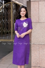 SONO - Đầm linen nút bọc tay thêu hoa mẫu đơn