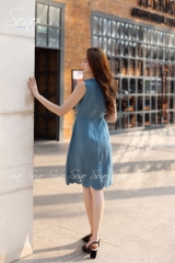 SONO - Đầm linen cổ tim viền ren