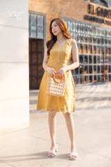 SONO - Đầm linen cổ tim viền ren