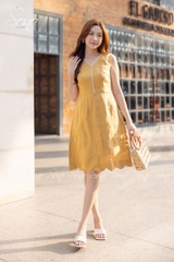 SONO - Đầm linen cổ tim viền ren