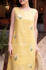 SONO - Đầm sát nách thêu cụm hoa trắng