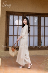 SONO - Áo linen tay lỡ thêu nhành hoa rơi